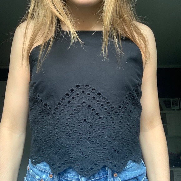 Halter neck top - Picture 2 of 2